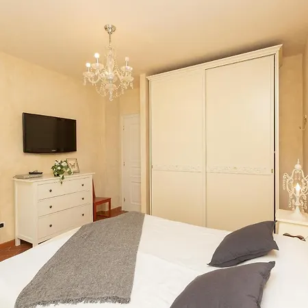Apartment Ghibellina Palace Florence