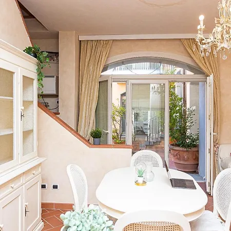 Ghibellina Palace Apartment Florence