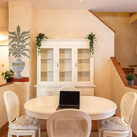 Ghibellina Palace Apartment Florence