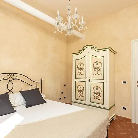 Ghibellina Palace * Florencja